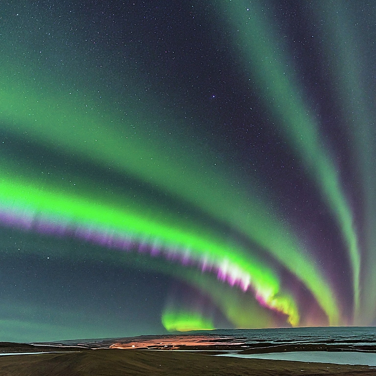 Northern Lights Tours: The Ultimate Guide for First-Time Travelers